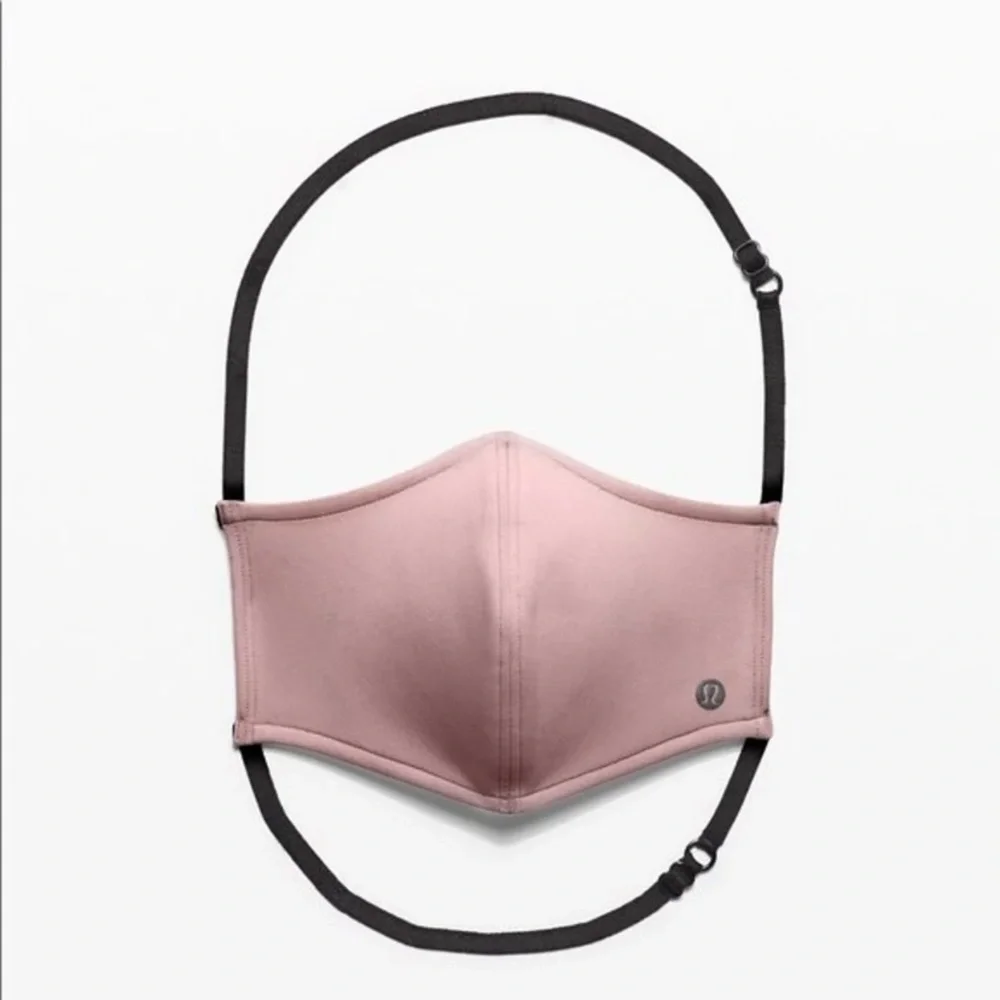 NWT Lululemon Face Mask